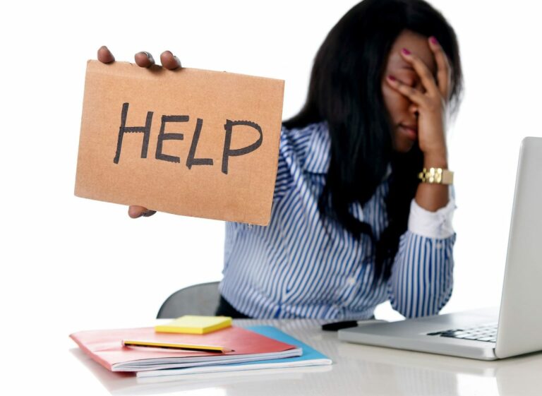 Black African American Ethnicity Frustrated Woman Working In Str